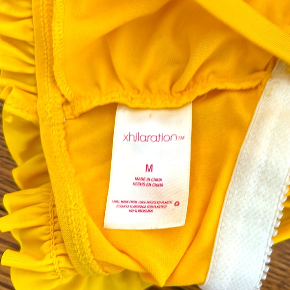 Xhilaration Yellow Ruffle Bikini Set - Picture 4 of 11